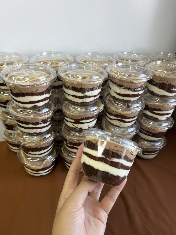 Food Cold Dessert Tiramisu Verpakt